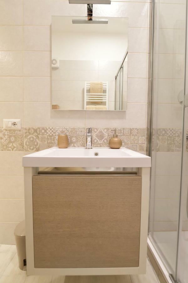 San Pietro Moonlight Luxury Apartment Rzym Zewnętrze zdjęcie